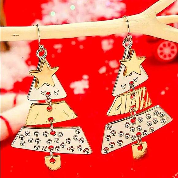 Christmas Tree Vintage Dangle Handmade Earrings - Picture 4 of 4